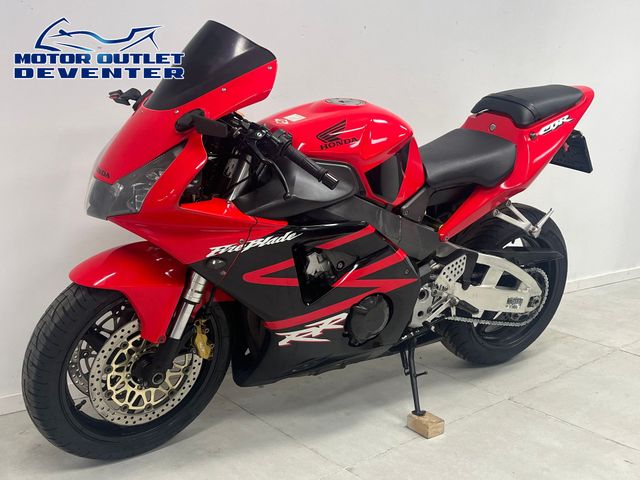 honda - cbr-900-rr-fireblade