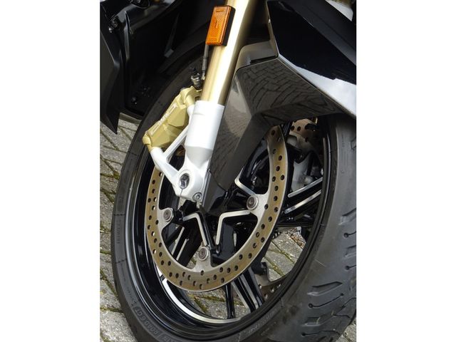 bmw - r-1250-rt