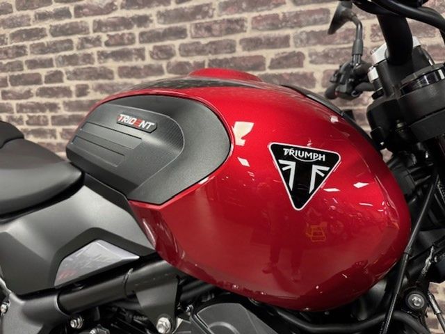 triumph - trident-800