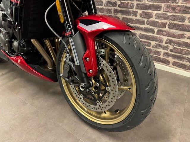 triumph - trident-800