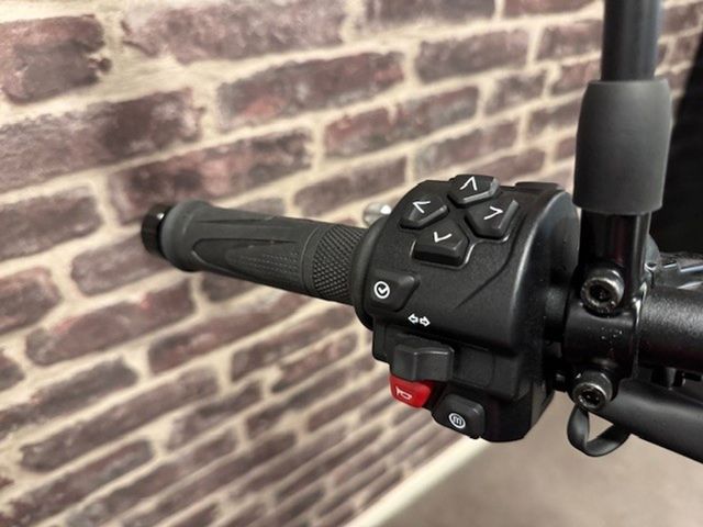 triumph - trident-800