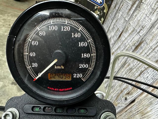 harley-davidson - sportster-xlh-883-hugger