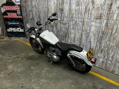 HARLEY-DAVIDSON SPORTSTER XLH 883 HUGGER – foto 4