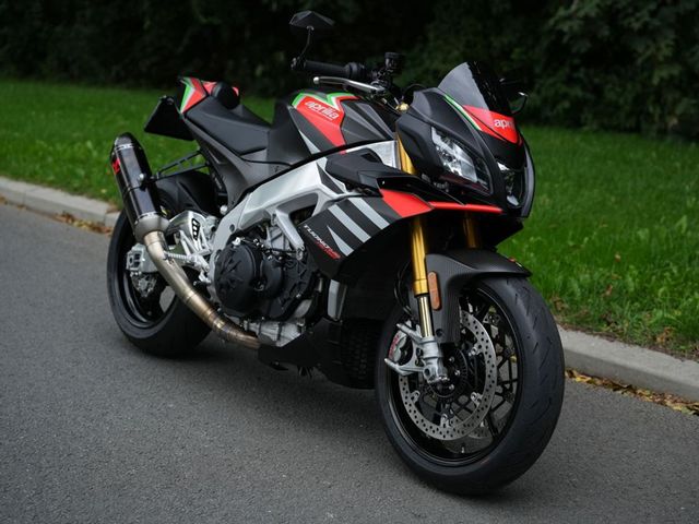 aprilia - tuono-v4-factory