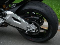 Aprilia Tuono V4 Factory | Als nieuw | Akrapovic 2020 occasion – foto 15 van 19