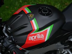 Aprilia Tuono V4 Factory | Als nieuw | Akrapovic 2020 occasion – foto 19 van 19
