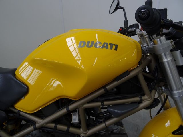 ducati - m-600