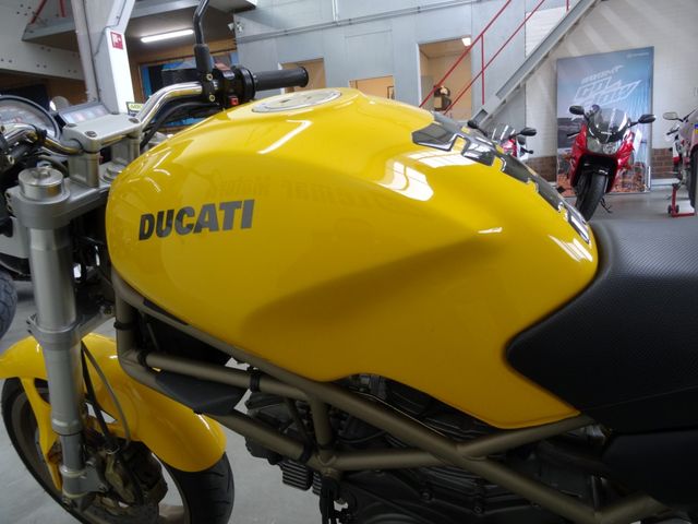 ducati - m-600