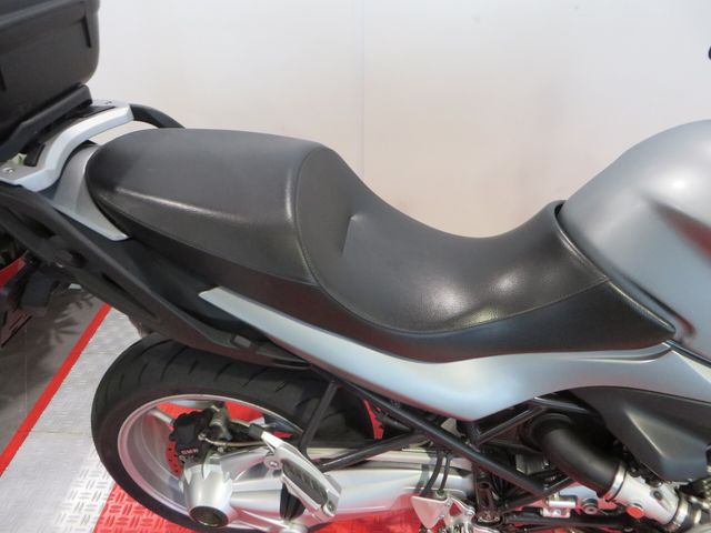 bmw - r-1200-r-abs
