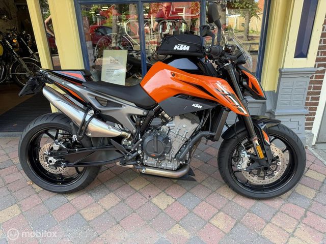 ktm - 790-duke
