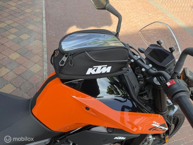 ktm - 790-duke