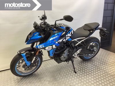 SUZUKI GSX-8S – foto 4