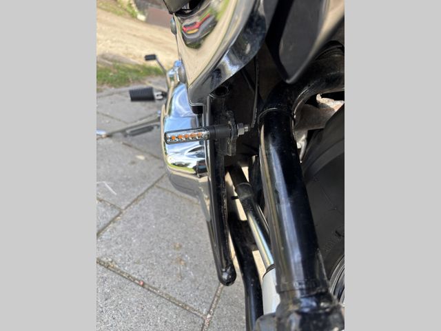 yamaha - xvs-650-a-dragstar-classic