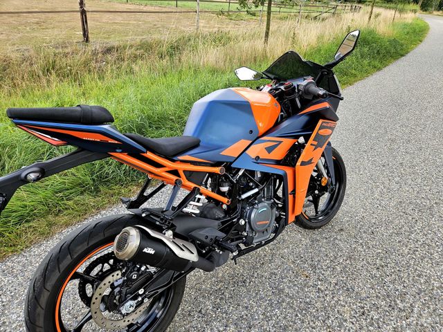 ktm - rc-390