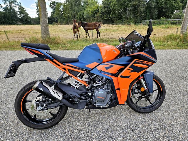 ktm - rc-390
