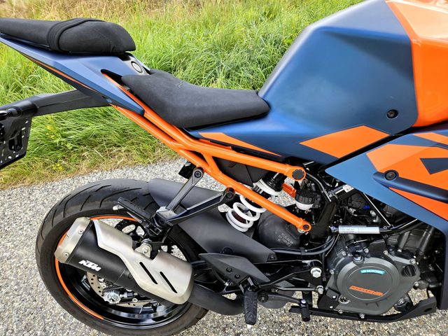 ktm - rc-390