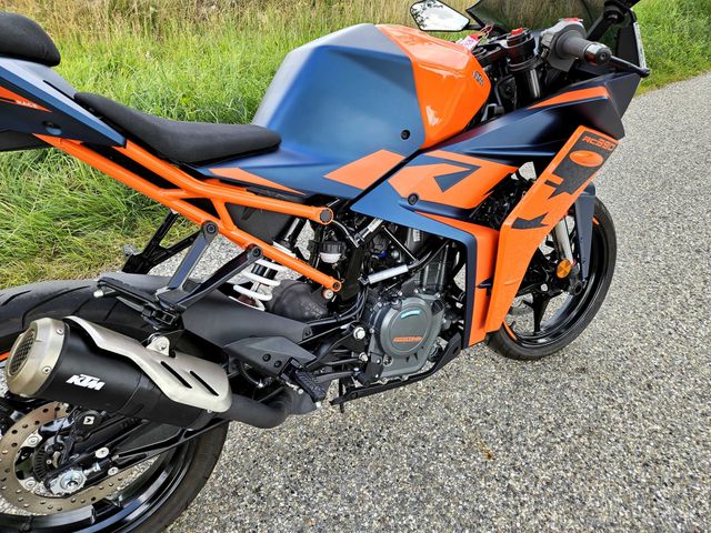 ktm - rc-390