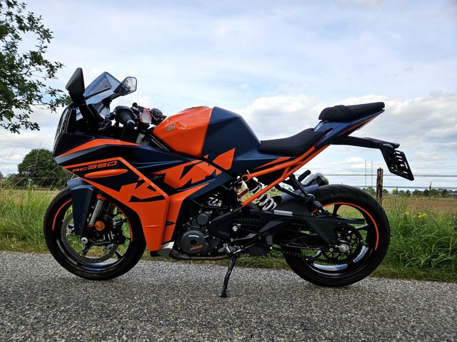 ktm - rc-390