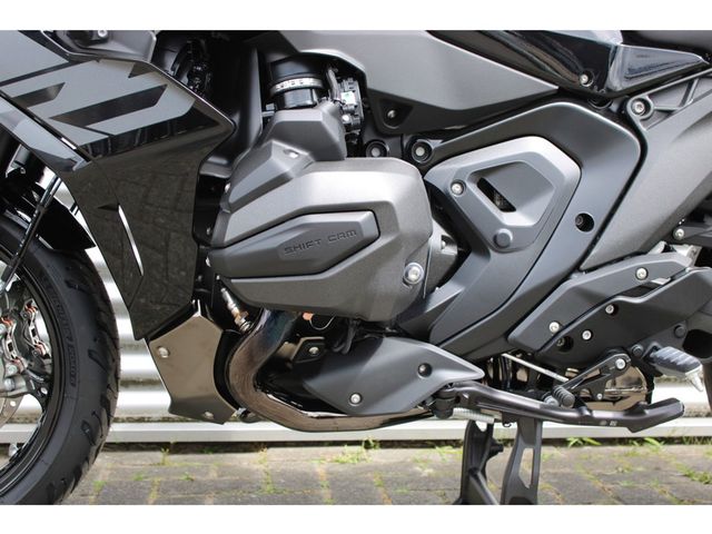 bmw - r-1300-rs