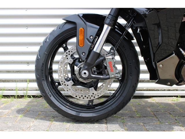 bmw - r-1300-rs