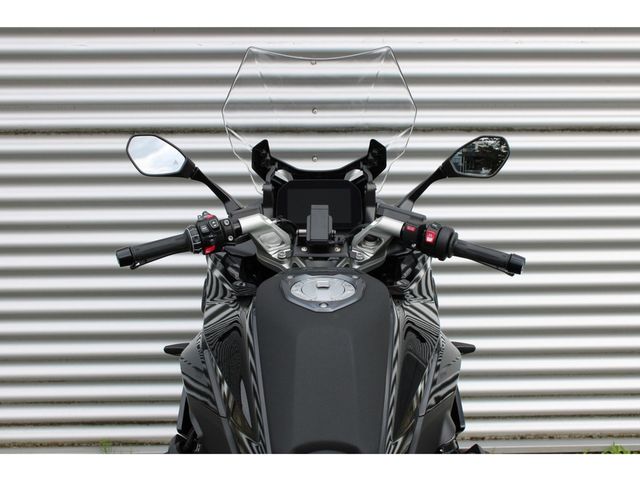 bmw - r-1300-rs