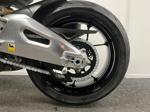 aprilia - tuono-v4-r-aprc