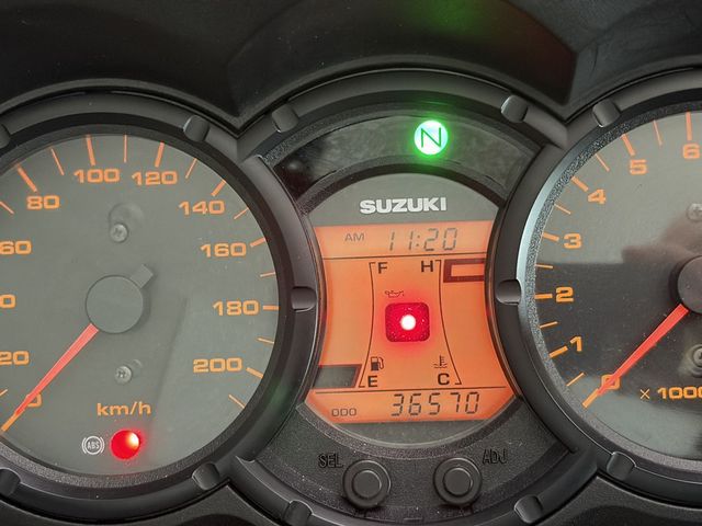 suzuki - v-strom-dl-650-black-rhino