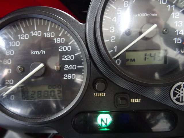 yamaha - fzs-600-fazer