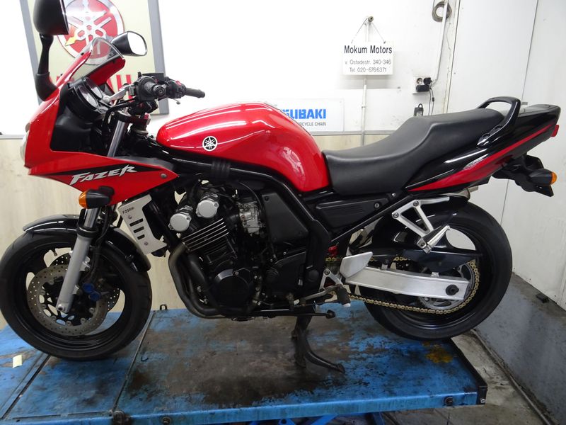 Yamaha FZS 600 Fazer 2004 occasion