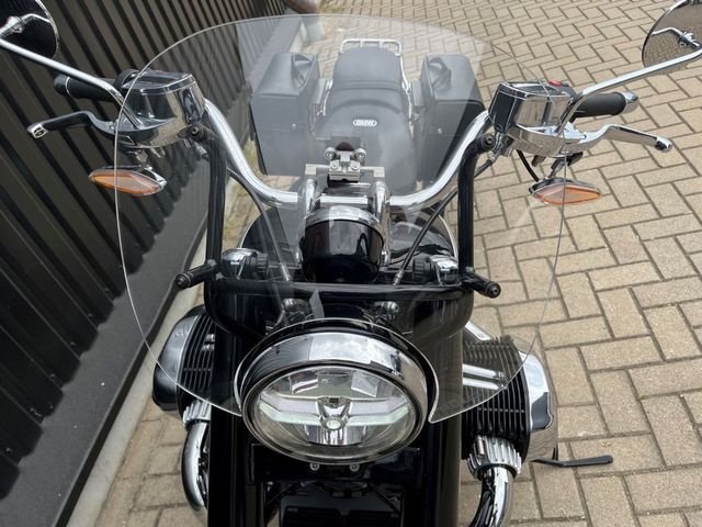 bmw - r-18