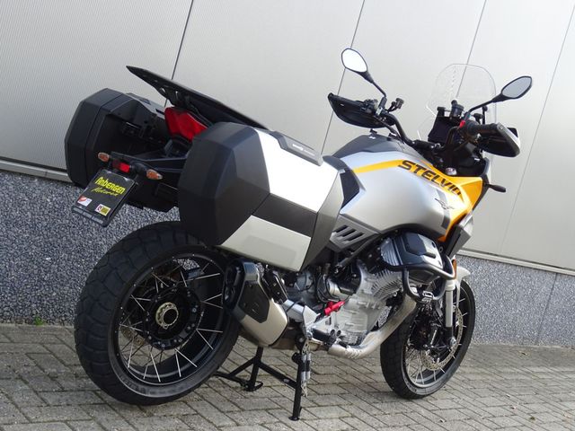 moto-guzzi - stelvio