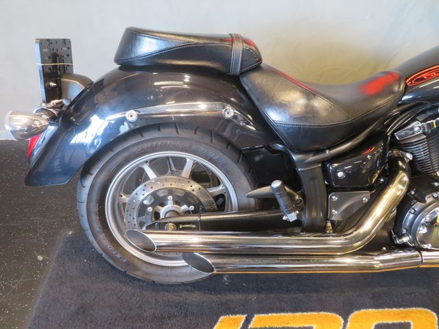 yamaha - xvs-1300-a-midnight-star