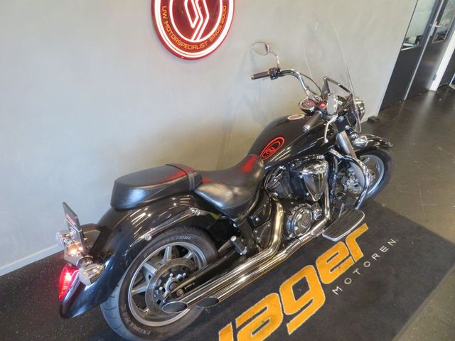 yamaha - xvs-1300-a-midnight-star