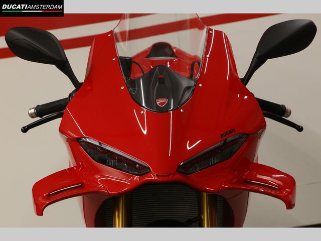 ducati - panigale-v4-s