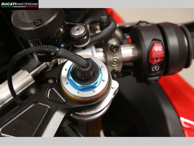 ducati - panigale-v4-s