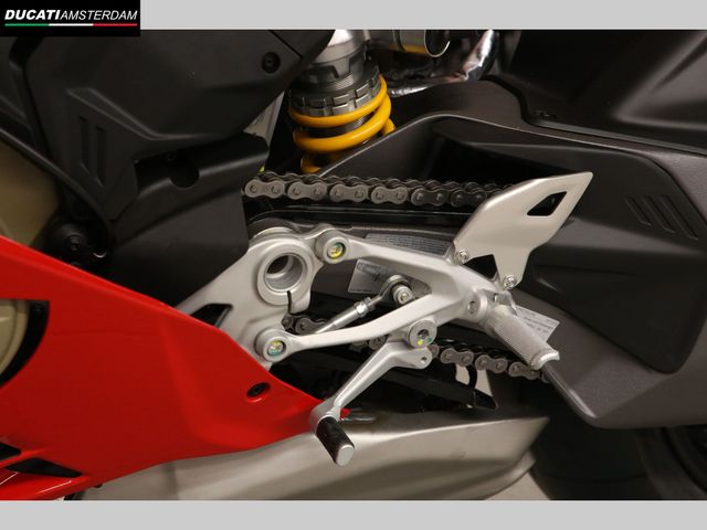 ducati - panigale-v4-s