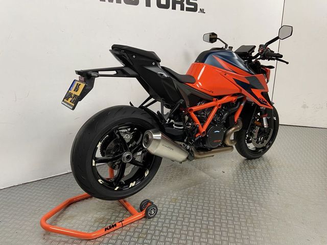 ktm - 1290-super-duke-r