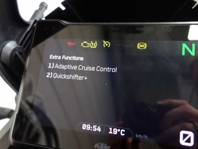 ktm - 1290-super-adventure-s