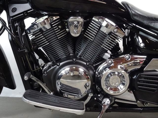 yamaha - xvs-1300-a-midnight-star