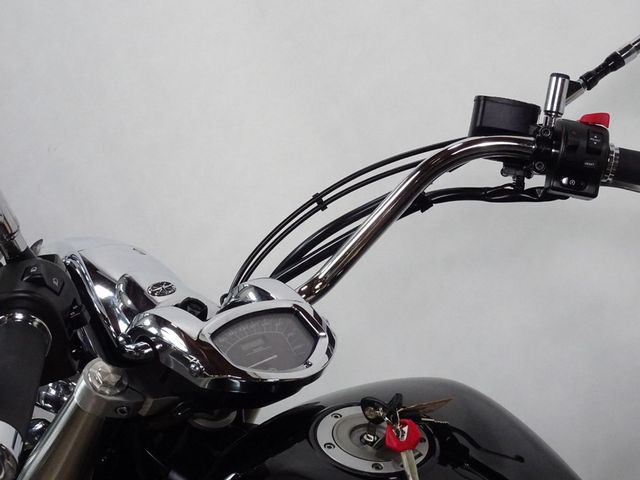 yamaha - xvs-1300-a-midnight-star
