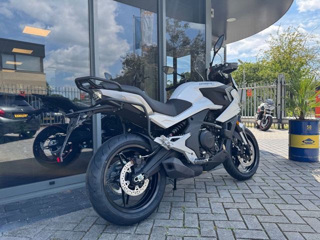 cfmoto - 700-mt