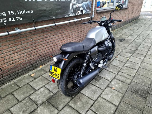 moto-guzzi - v-7-stone-850