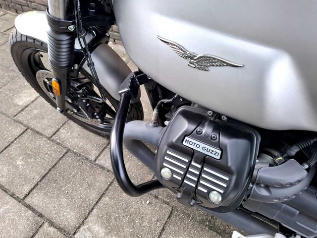 moto-guzzi - v-7-stone-850