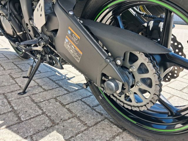 kawasaki - zx-6r-ninja