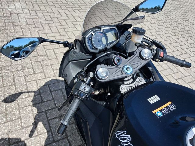 kawasaki - zx-6r-ninja