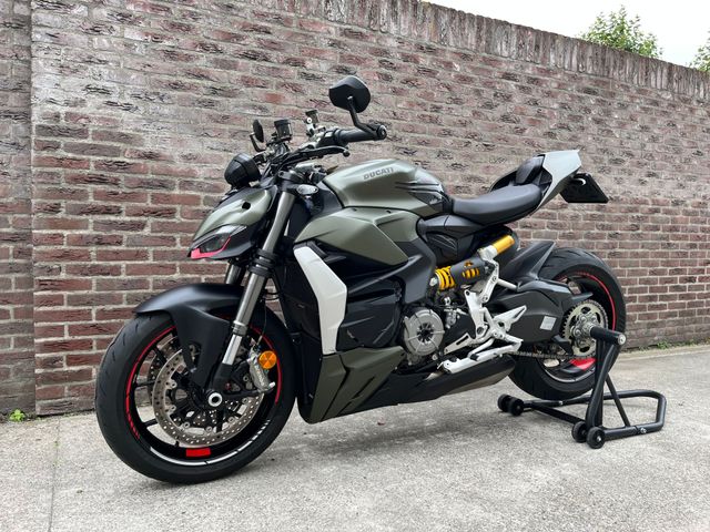 ducati - streetfighter-v2