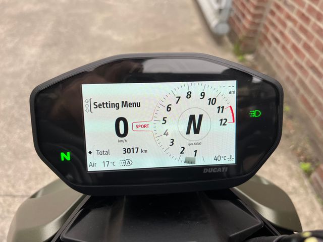 ducati - streetfighter-v2