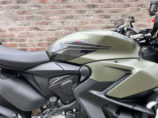 ducati - streetfighter-v2