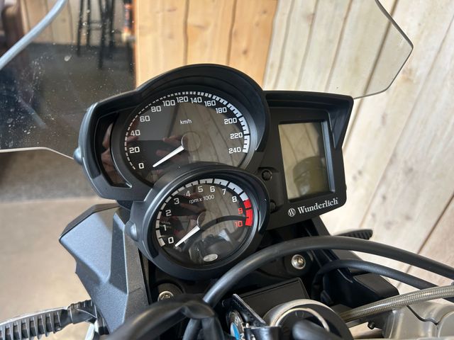 bmw - f-800-r