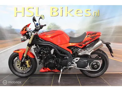 TRIUMPH SPEED TRIPLE – foto 4